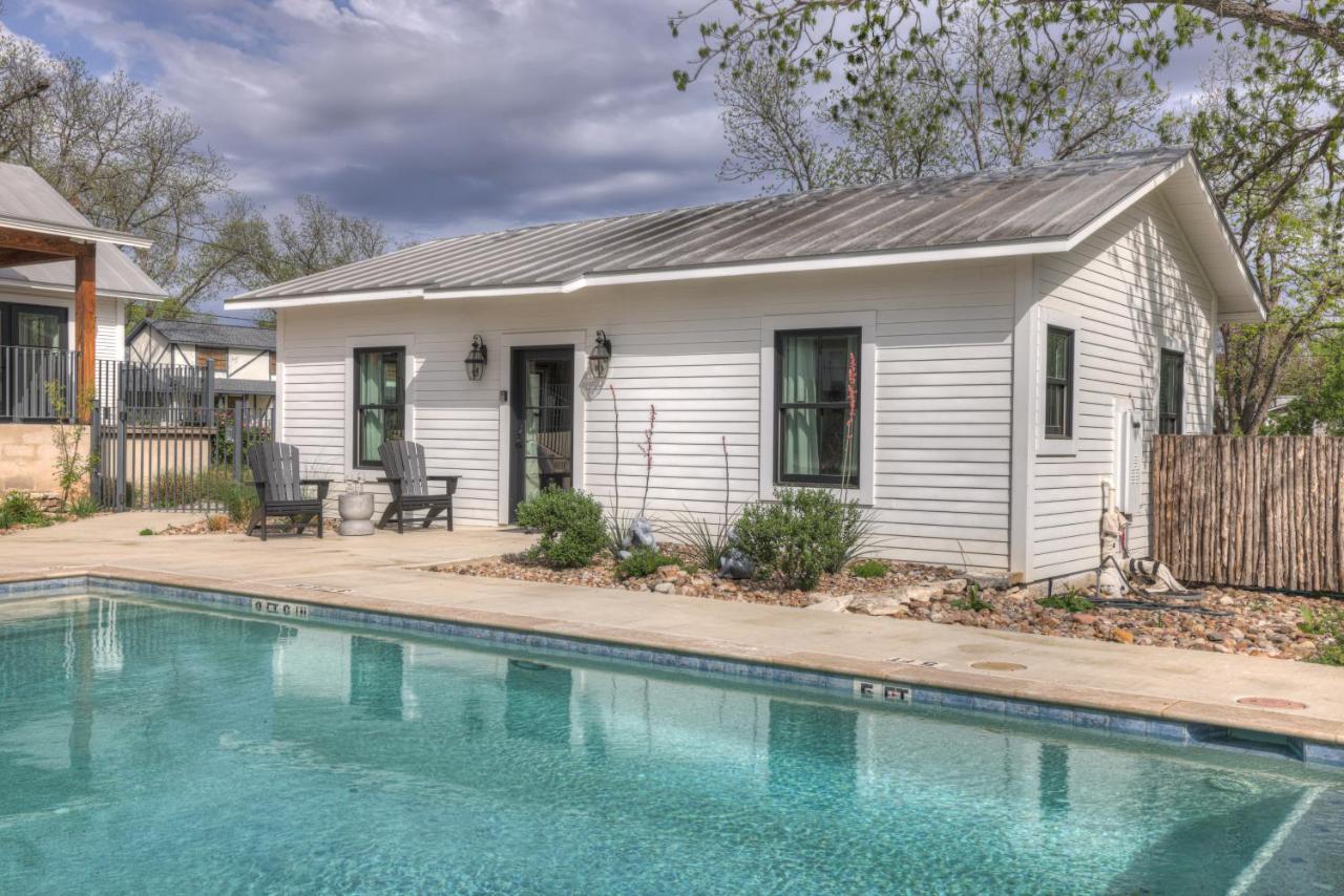 Schubert Inn Cottage - Pool - Walk To Main St Fredericksburg Kültér fotó